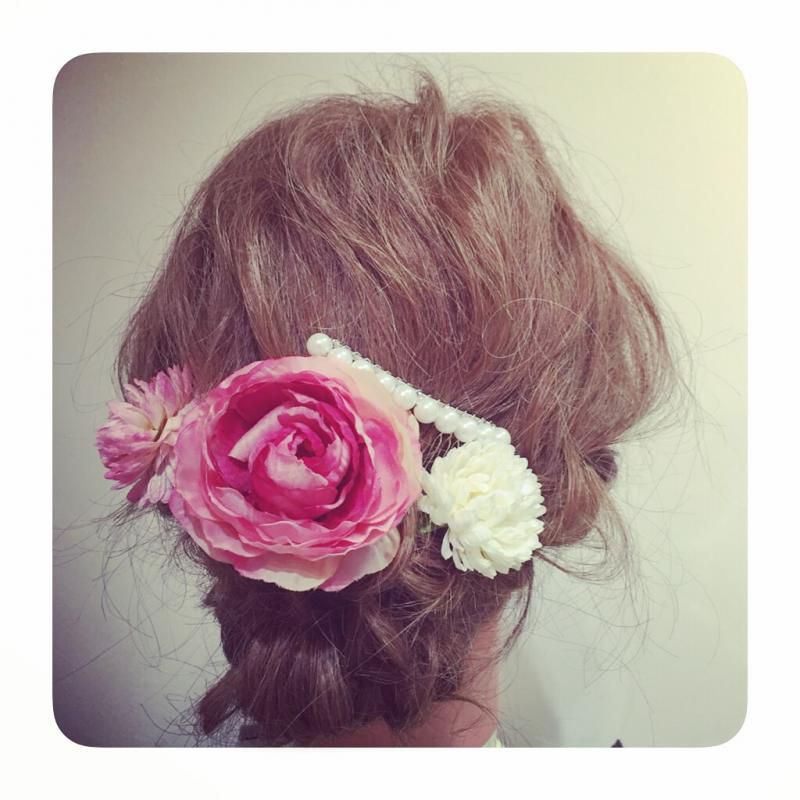 結婚式シーズンのヘアアレンジのオーダー増えてきました！