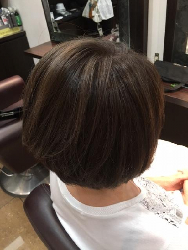 白髪ってどうして生えるの 6つの原因と今からでも遅くない対策法 カラー ヘアカラー