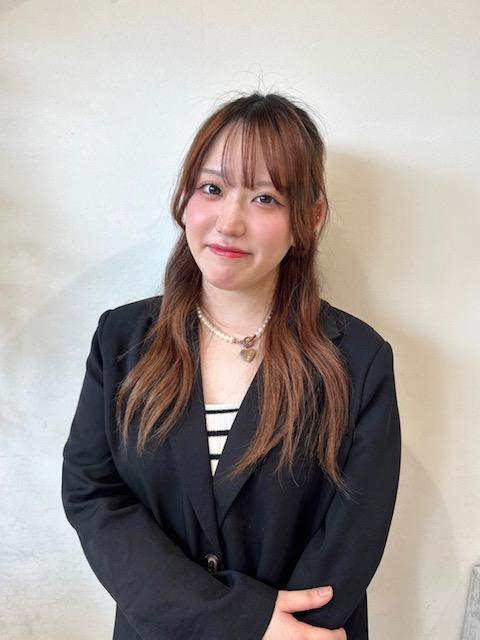 戸谷　なな子